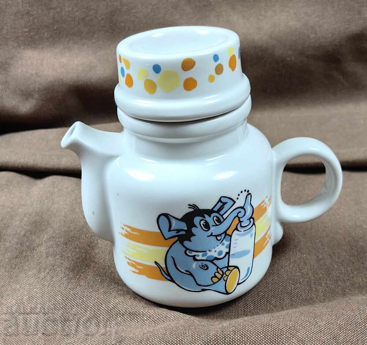 CANĂ MICĂ DE PORȚELAN RARĂ, CU MOTIV PENTRU COPII, RAZGRAD