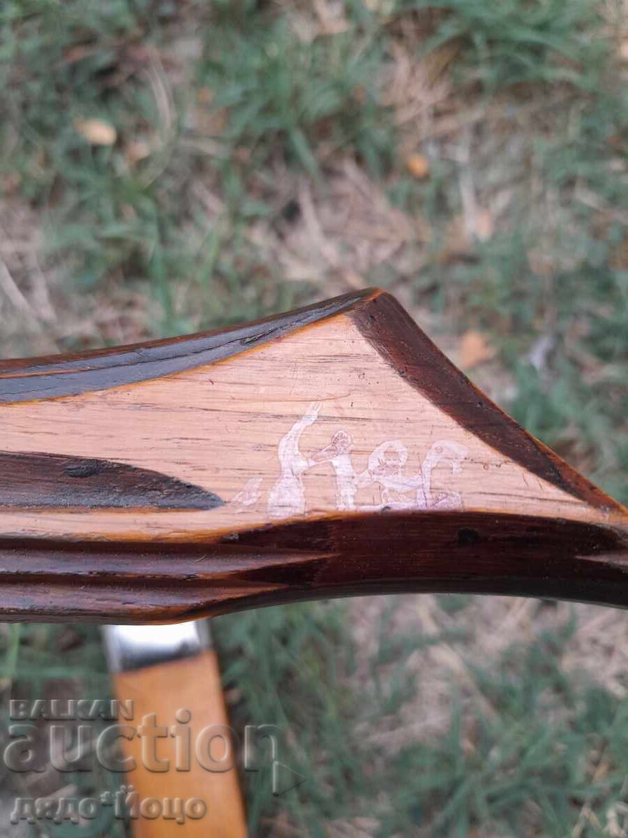 Livrarea Cuțit frumos și atractiv, lucrat manual și teacă din lemn