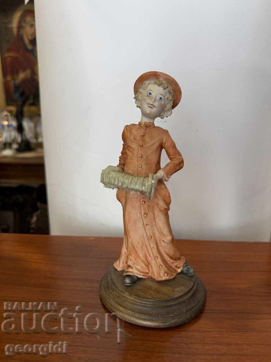 Ιταλικό πορσελάνινο ειδώλιο Capodimonte. Νο. 7388