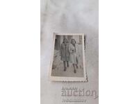 Photo Pleven Two young women on a walk 1945