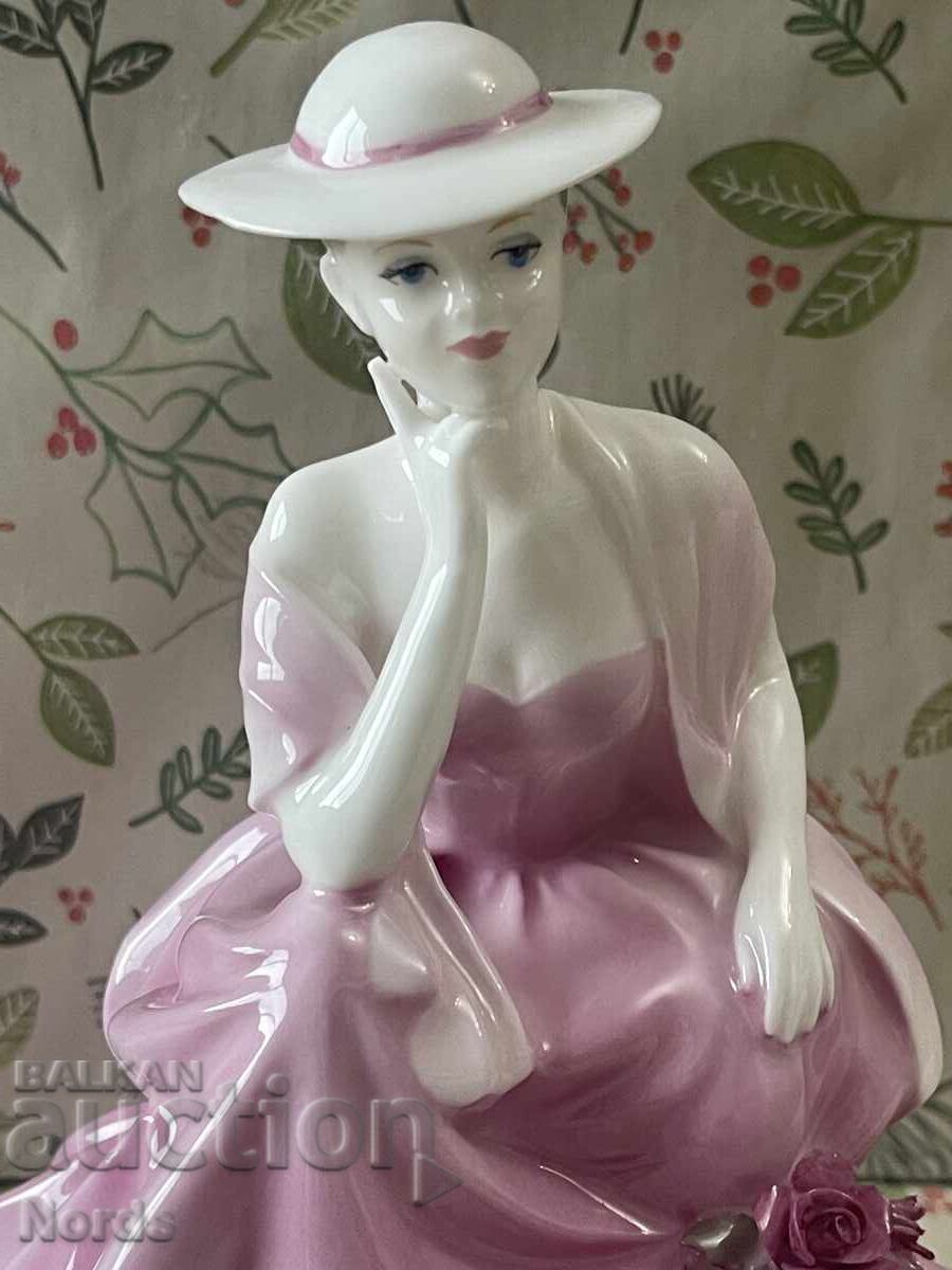 Coalport порцеланова фигурка с цена 50.00 лв. | € 25.56