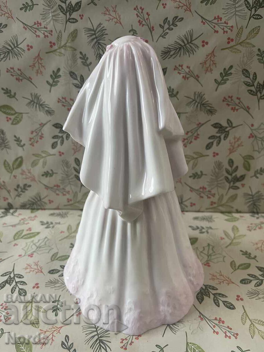 Δημοπρασία Royal Doulton πορσελάνινο ειδώλιο 1955 Δημοπρασία Royal Doulton πορσελάνινο ειδώλιο 1955