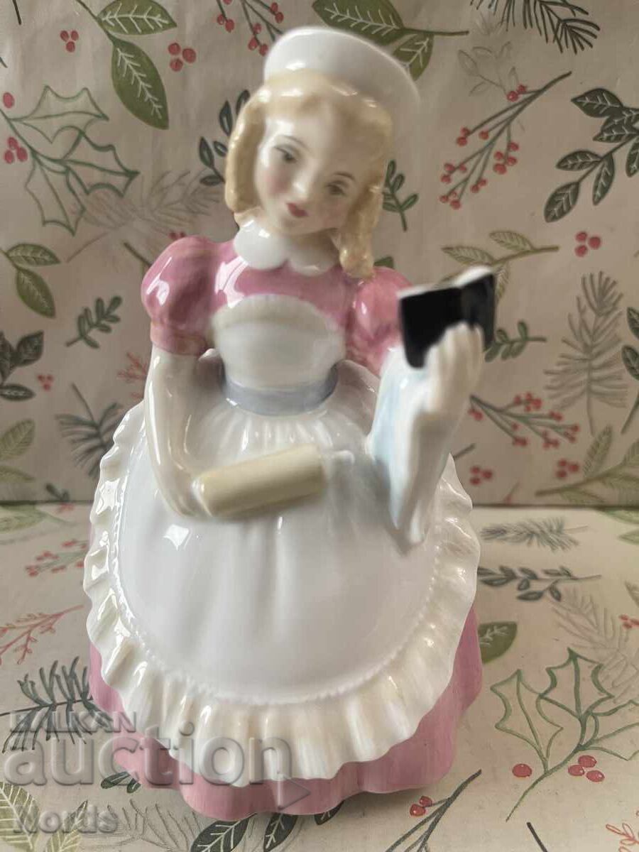 Royal Doulton porcelain figurine 1957 Royal Doulton porcelain figurine 1957