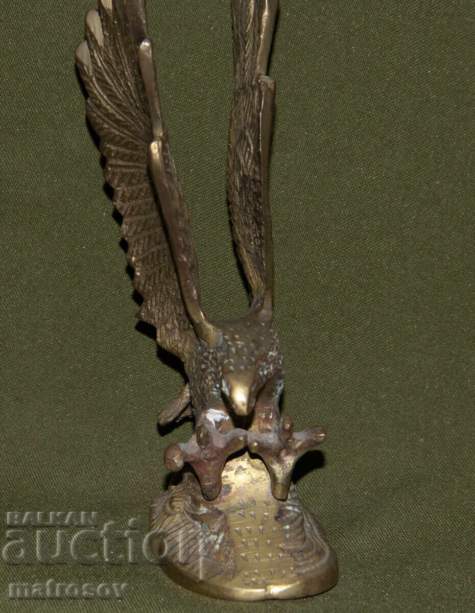 Livrarea Sculptură din bronz lucrată manual, vultur