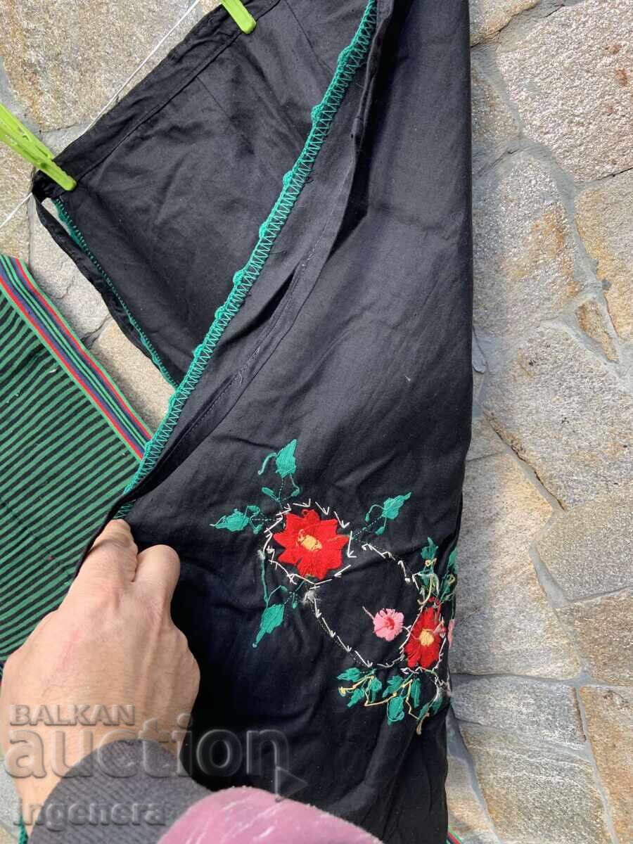 Delivery of Embroidered Vintage Ethnic Rug - 45 x 70 cm