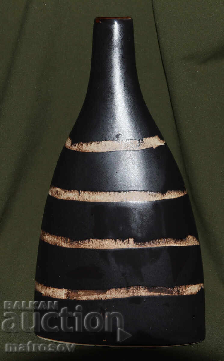 Χειροποίητο κεραμικό βάζο ζωγραφισμένο στο χέρι με τιμή 150.00 BGN | € 76.69