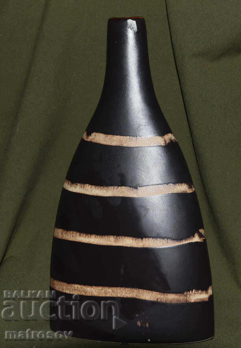 Παράδοση Χειροποίητο κεραμικό βάζο ζωγραφισμένο στο χέρι