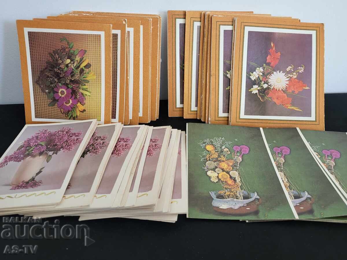 Μεγάλη παρτίδα από παλιές καρτ-ποστάλ με λουλούδια Μεγάλη παρτίδα από παλιές καρτ-ποστάλ με λουλούδια