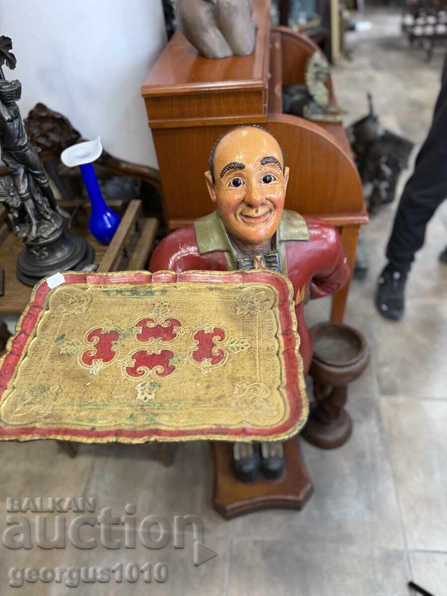 Παράδοση Ξύλινη φιγούρα μπάτλερ/σερβιτόρου №7397 Παράδοση Ξύλινη φιγούρα μπάτλερ/σερβιτόρου №7397