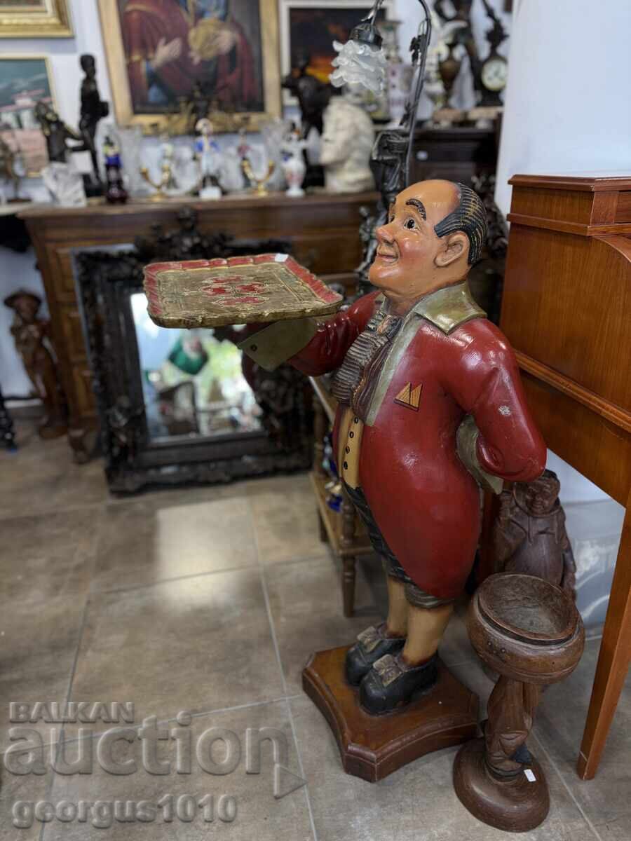 Ξύλινη φιγούρα μπάτλερ/σερβιτόρου №7397 Ξύλινη φιγούρα μπάτλερ/σερβιτόρου №7397