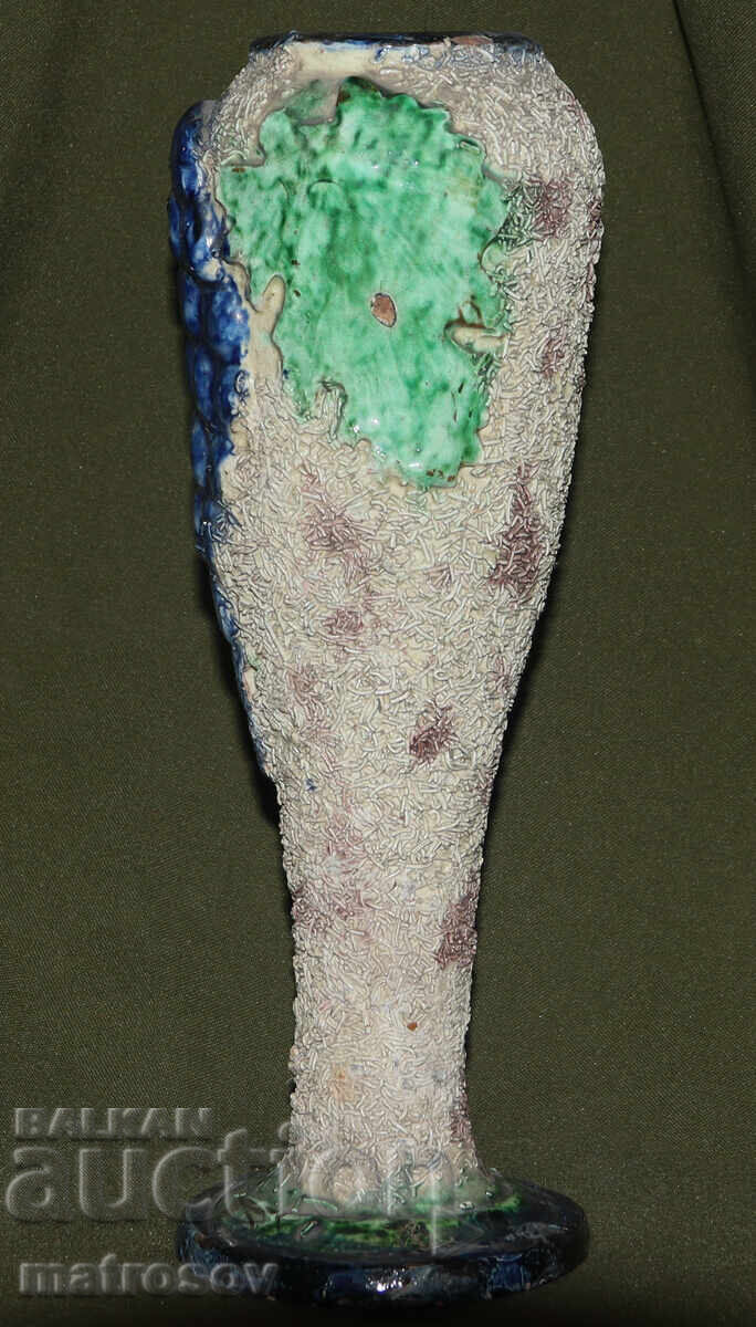 Delivery of Hand-painted ceramic vase by the author