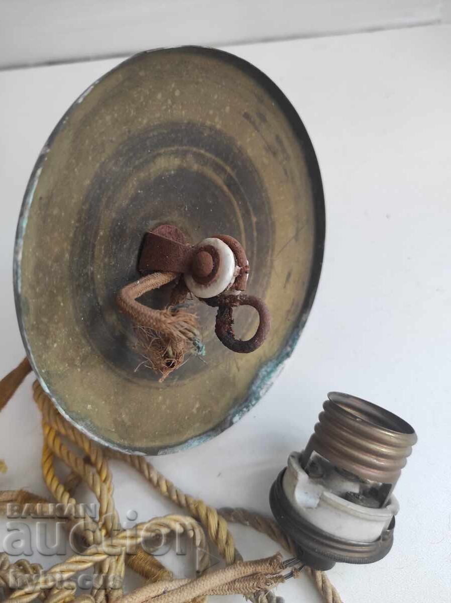 Cablu și fiting antic pentru lampă de tavan cu preț 25.00 BGN | € 12.78