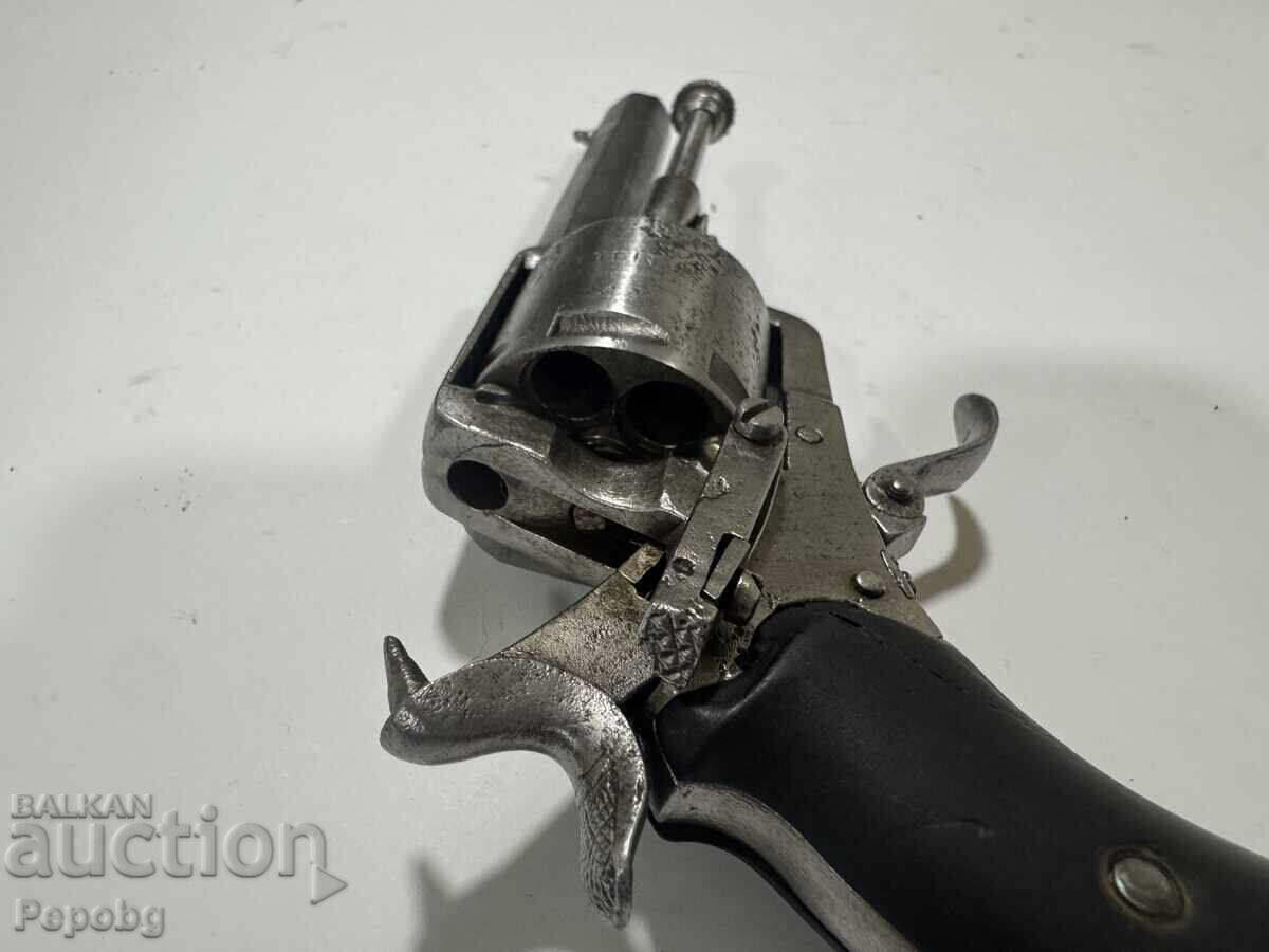 Δημοπρασία Παλιό πιστόλι, περίστροφο, πιστόλι Δημοπρασία Παλιό πιστόλι, περίστροφο, πιστόλι