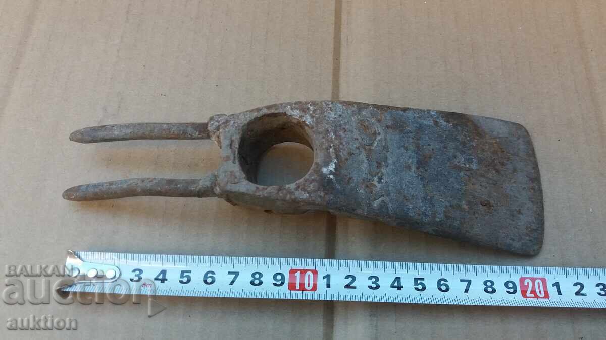 ΠΑΛΙΟ ΜΙΚΡΟ ΦΤΥΑΡΙ - ΕΡΓΑΛΕΙΟ με τιμή 3.99 BGN | € 2.04