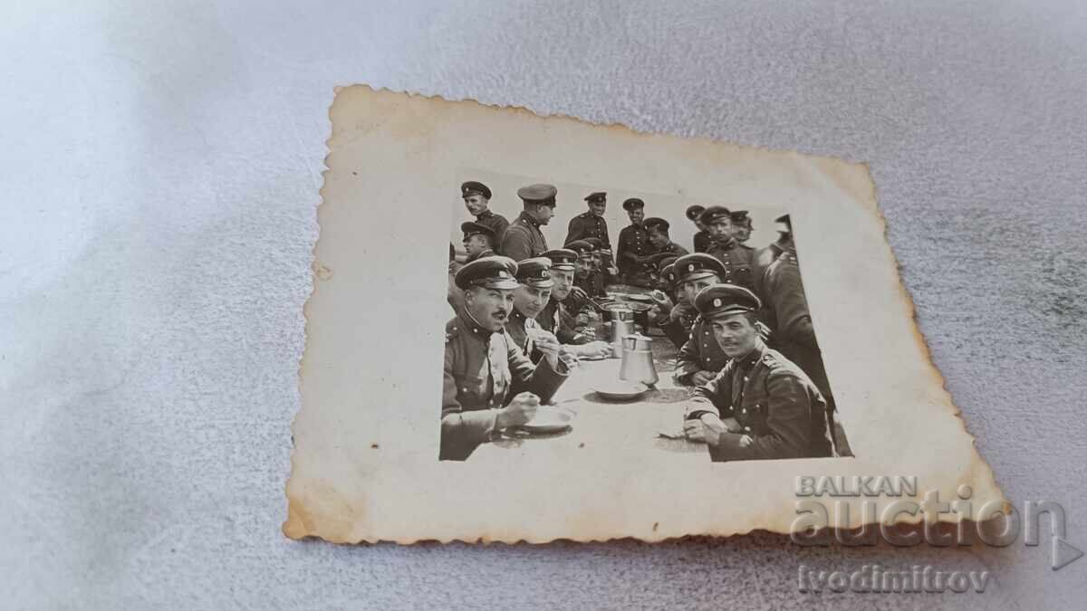 Снимка София Офицери на обяд от Телеграфо-пощ. училище 1939