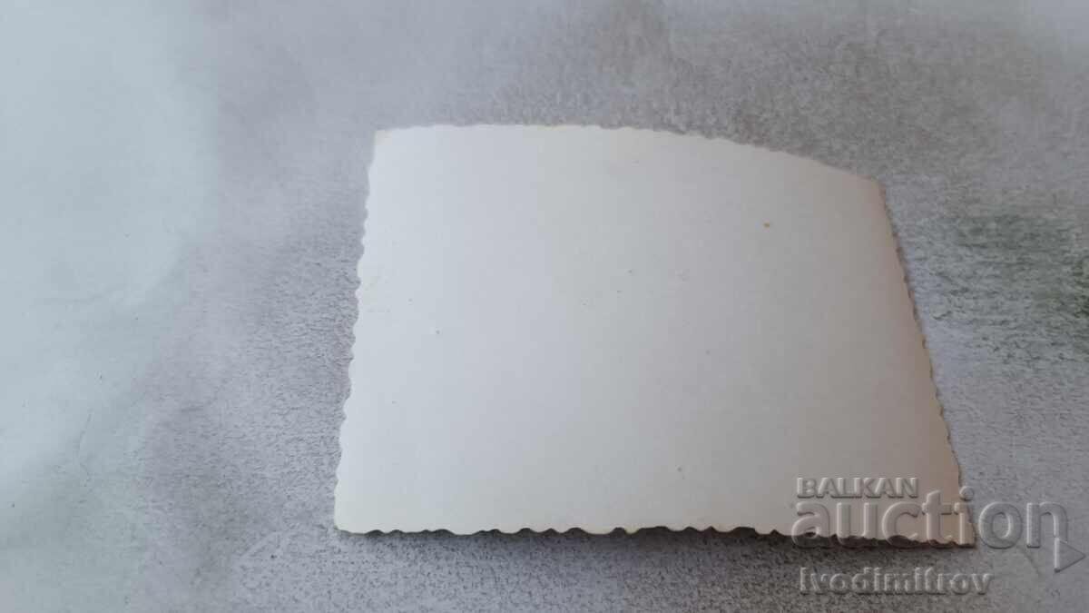 Снимка Строени офицери и войници на площада с цена 2.35 лв. | € 1.20 Снимка Строени офицери и войници на площада с цена 2.35 лв. | € 1.20