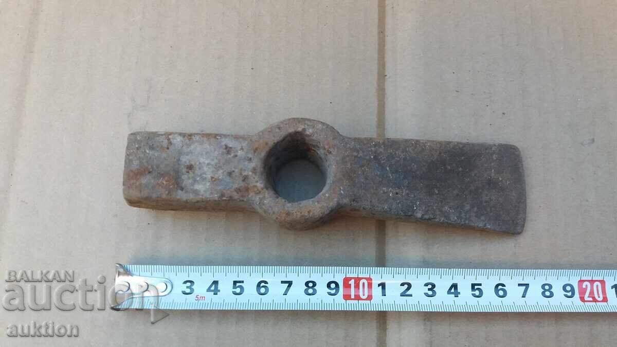 СТАР ЗАНАЯТЧИЙСКИ ЧУК с цена 2.99 лв. | € 1.53