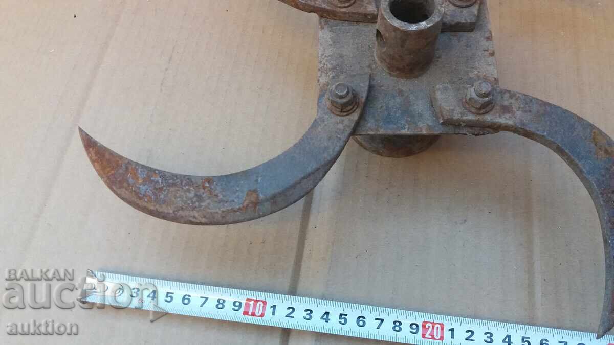 UNELTĂ VECHE CU MARCĂ - 5 UNELTĂ VECHE CU MARCĂ - 5