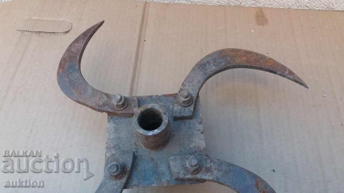 UNELTĂ VECHE CU MARCĂ - 6 UNELTĂ VECHE CU MARCĂ - 6