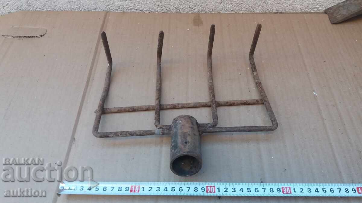 ΜΕΓΑΛΟ ΤΑΜΠΛΩΜΑ ΓΙΑ ΜΕΓΑΛΑ ΦΥΛΛΑ - 7