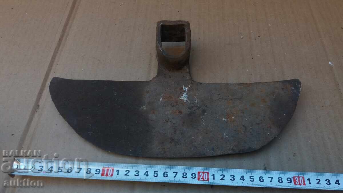 Аукцион СТАРА МАСИВНА МОТИКА - КОПАЧКА