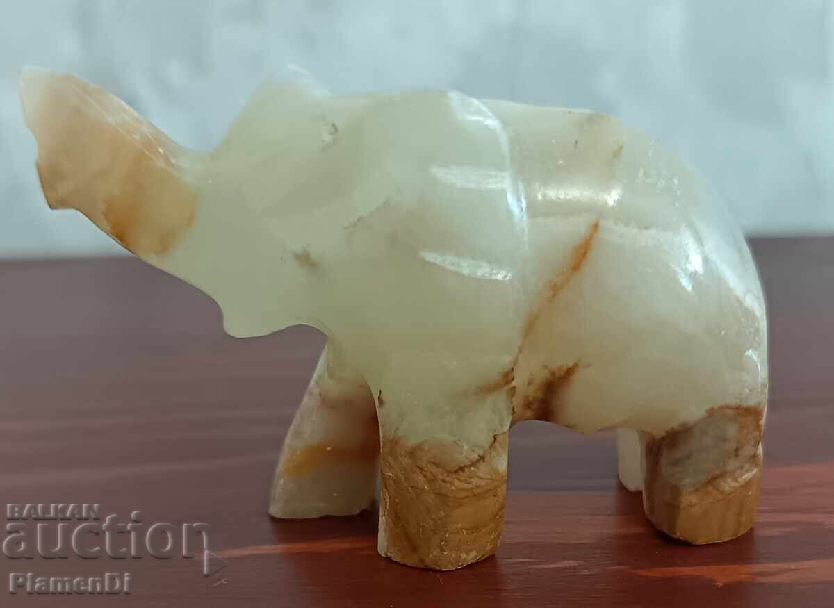 Marble onyx elephant figurine with price 16.00 BGN | € 8.18