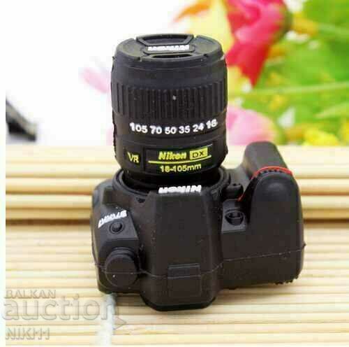 Auction  USB flash drive 32 GB in the shape of a Nikon camera
