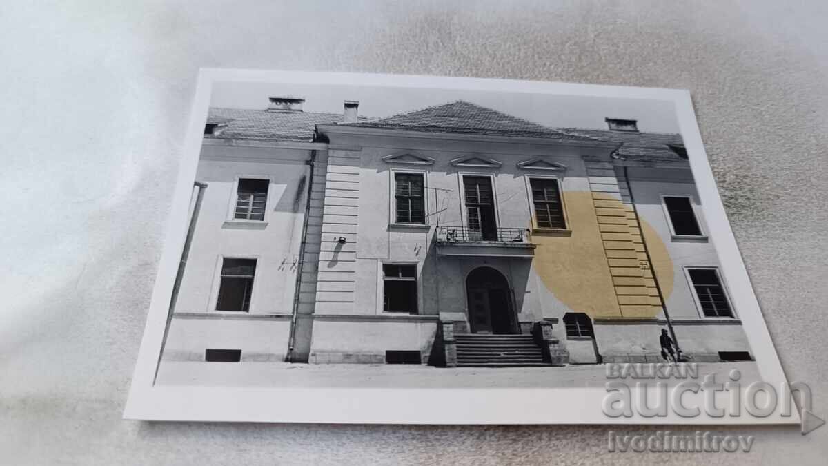 Снимка Елена Гимназията 1973 Снимка Елена Гимназията 1973