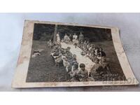 Φωτογραφία Σόφιας: Μαθητές σε πικνίκ στο βουνό