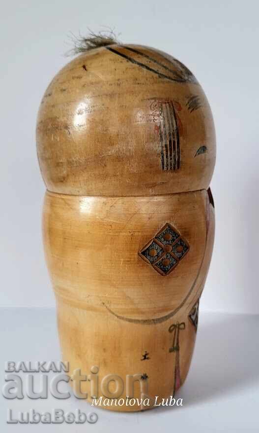 Livrarea Papușa Kokeshi Sosaku Livrarea Papușa Kokeshi Sosaku