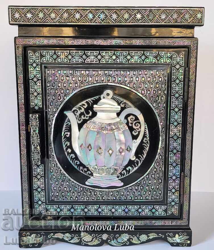 Cutie de bijuterii coreeană încrustată cu sidef.