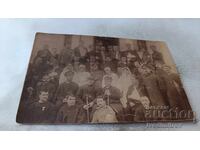 Fotografie Ofițeri și soldați în spital cu medici și asistente