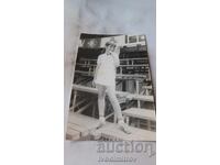 Φωτογραφία Νέο κορίτσι με ρακέτα τένις