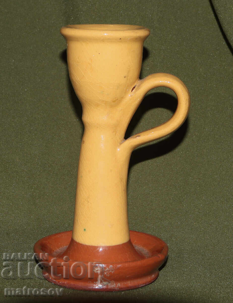 Керамичен свещник