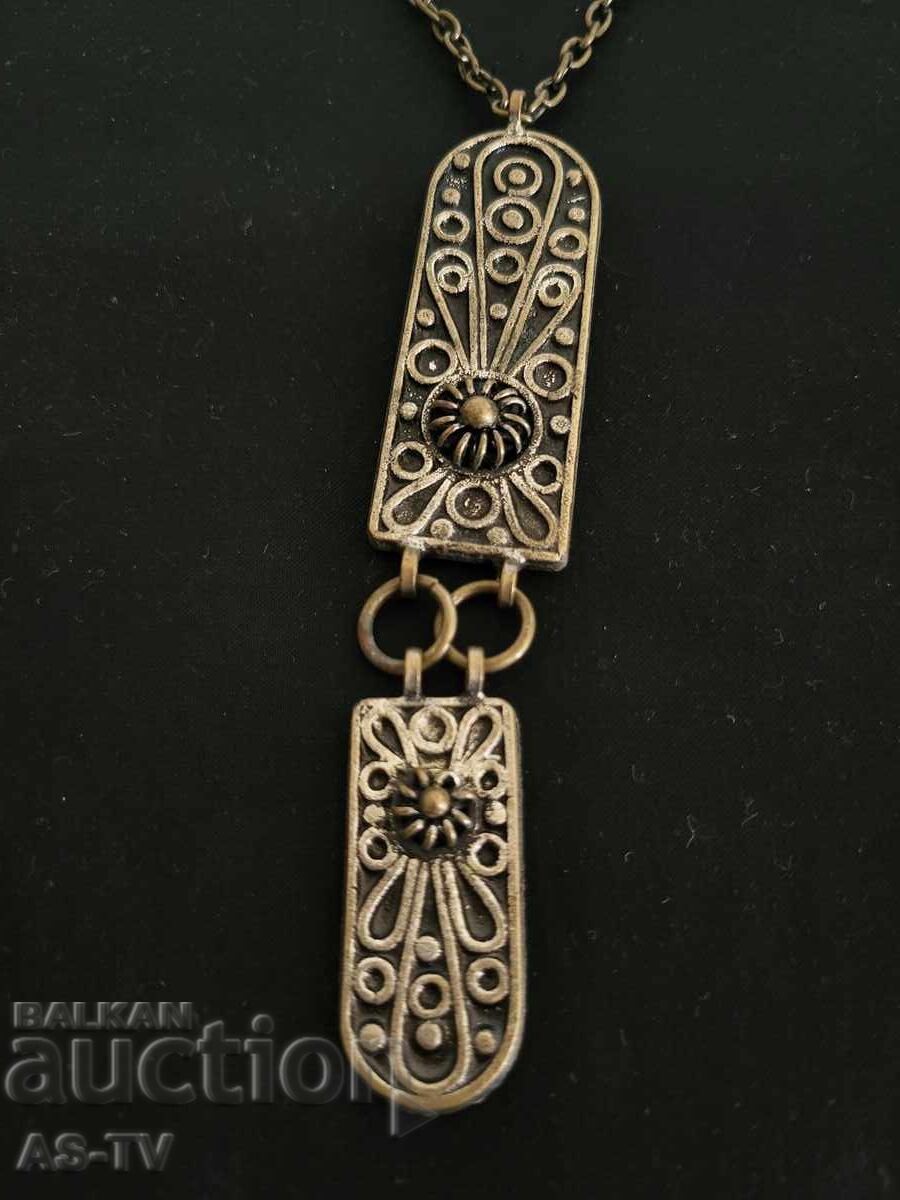 Bijuterii cu preț 50.00 BGN | € 25.56