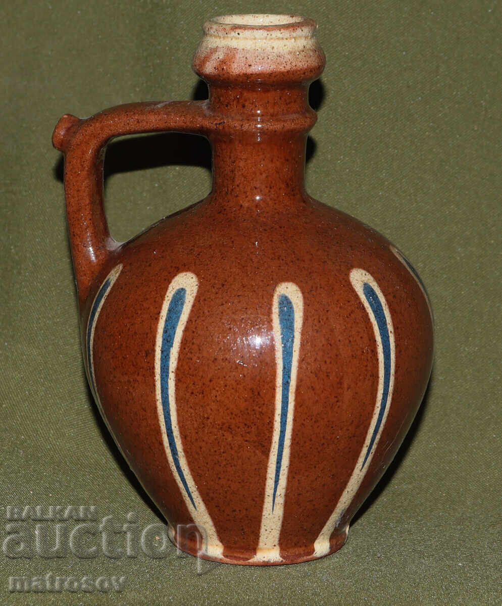 Παραδοσιακή κεραμική στάμνα, χειροποίητη