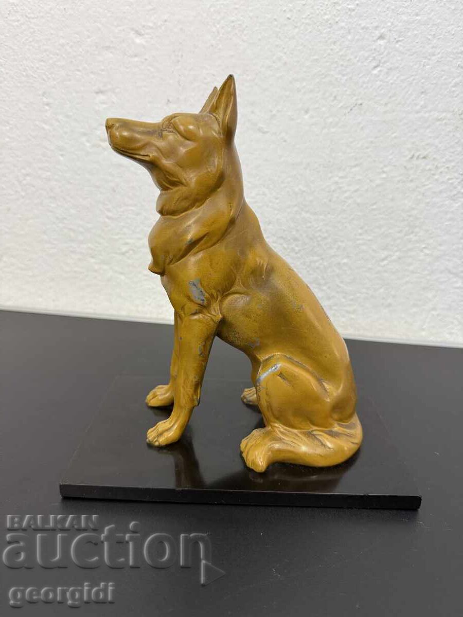 Стара метална фкулптура / фигура на куче. №7408 с цена 160.00 лв. | € 81.81 Стара метална фкулптура / фигура на куче. №7408 с цена 160.00 лв. | € 81.81