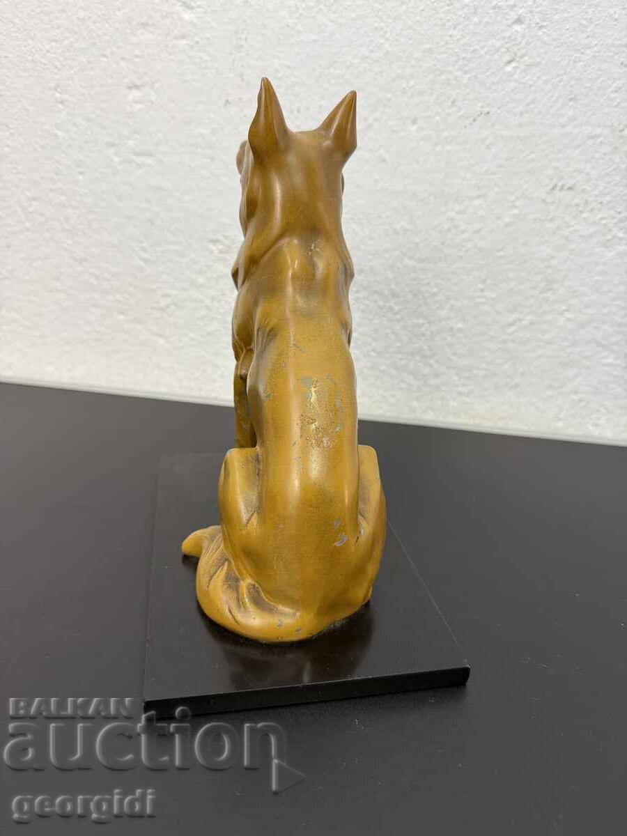 Аукцион Стара метална фкулптура / фигура на куче. №7408 Аукцион Стара метална фкулптура / фигура на куче. №7408