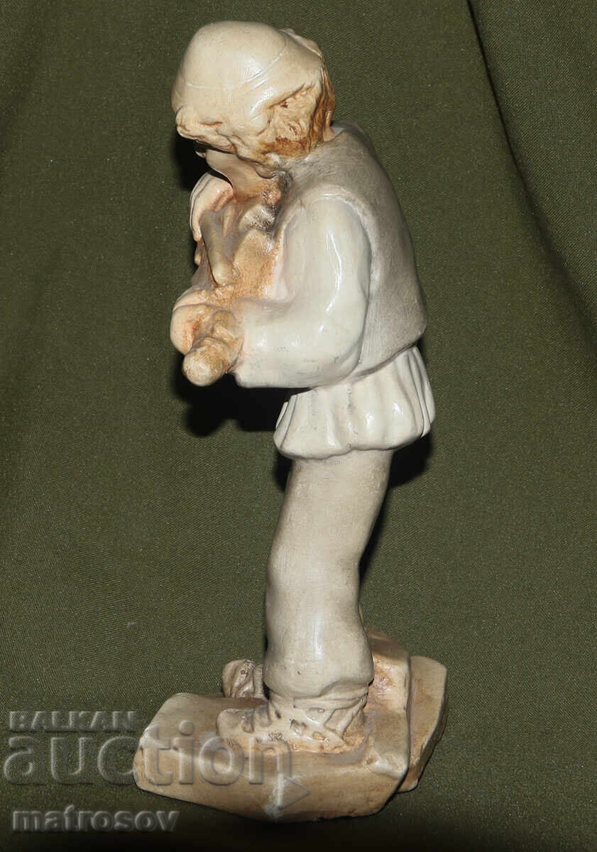 Decorative ceramic figurine of a musician, violinist - 5