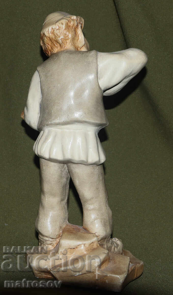 Decorative ceramic figurine of a musician, violinist - 6