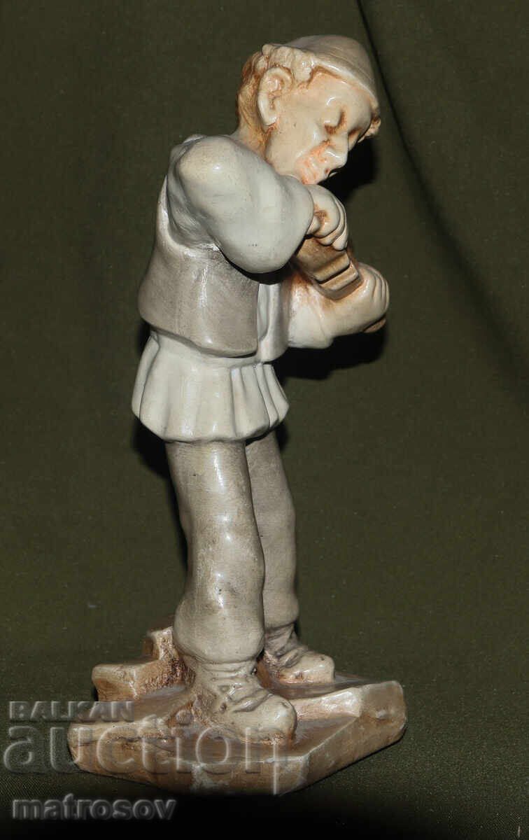 Decorative ceramic figurine of a musician, violinist - 7