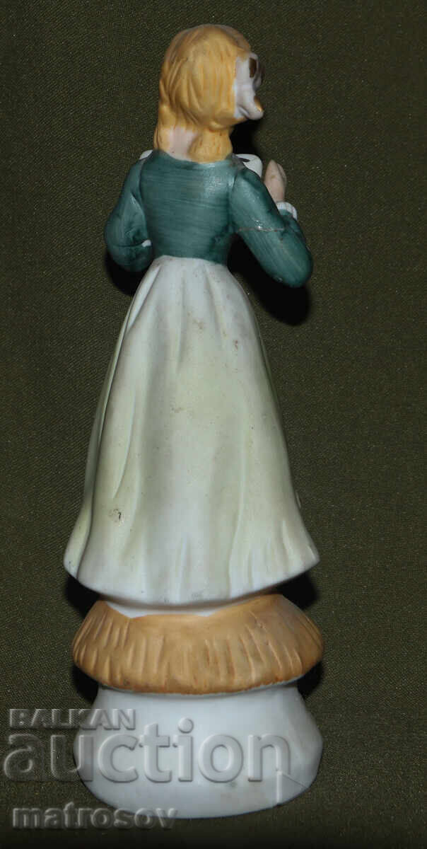 Πορσελάνινο ειδώλιο κοριτσιού με βιβλίο - 5