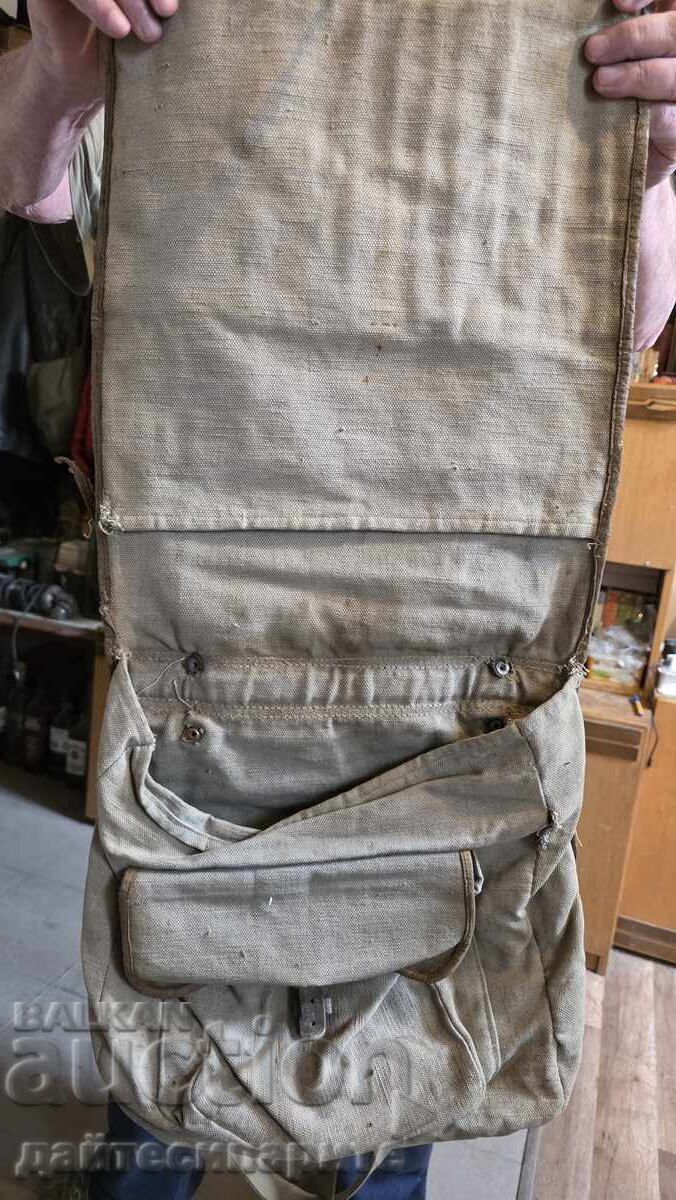 Delivery of Old military biscuit box Delivery of Old military biscuit box