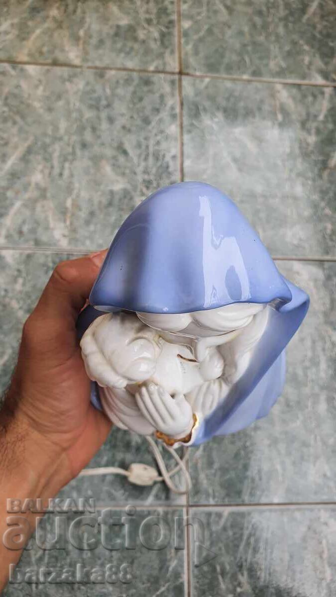 Delivery of Porcelain Lamp