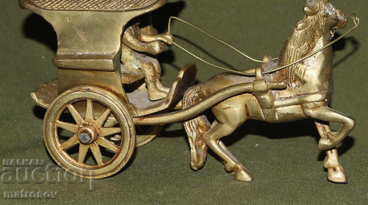 Стара месингова декорация, скулптура покрита карета с кон - 6