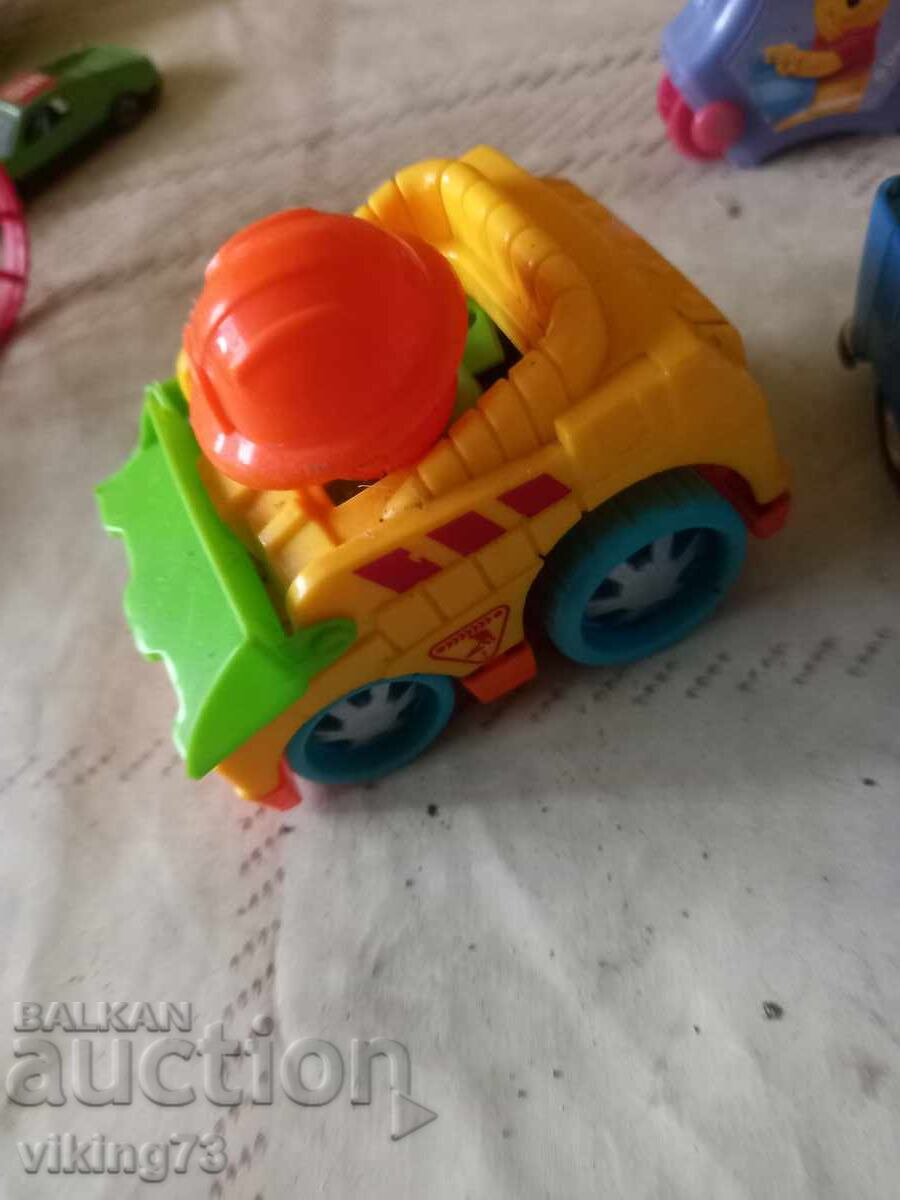 Σετ ρετρό παιχνίδια/αυτοκινητάκια, 13 τεμάχια με τιμή 19.00 BGN | € 9.71