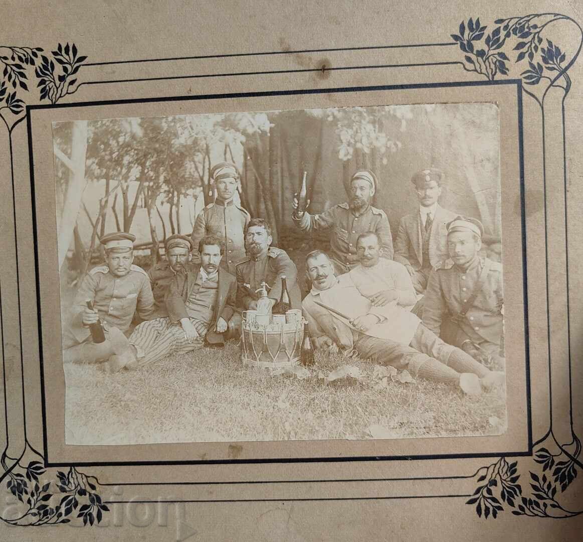 ΣΤΡΑΤΙΩΤΕΣ ΠΟΛΕΜΟΣ ΜΠΥΡΑ ΜΠΟΥΚΑΛΙ ΠΡΟΣΚΛΗΣΕΙΣ ΠΑΛΙΑ ΦΩΤΟΓΡΑΦΙΑ ΧΑΡΤΟΝΙ με τιμή 35.00 BGN | € 17.90