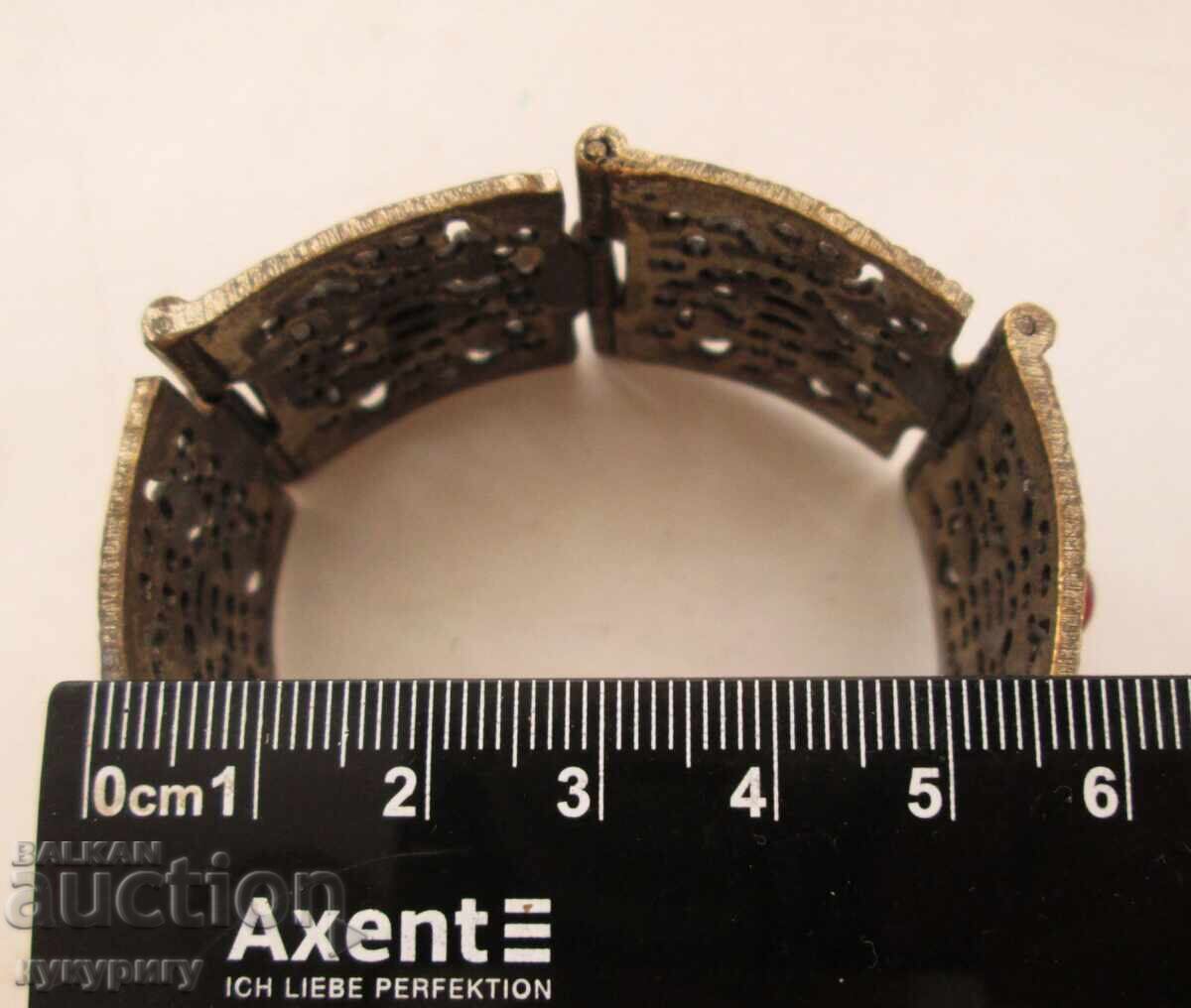 Old women's bracelet with ornaments costume jewelry with price 40.00 BGN | € 20.45 Old women's bracelet with ornaments costume jewelry with price 40.00 BGN | € 20.45