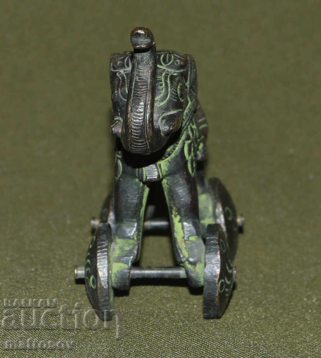 Licitație Bronz, figură jucărie populară indiană elefant pe roți