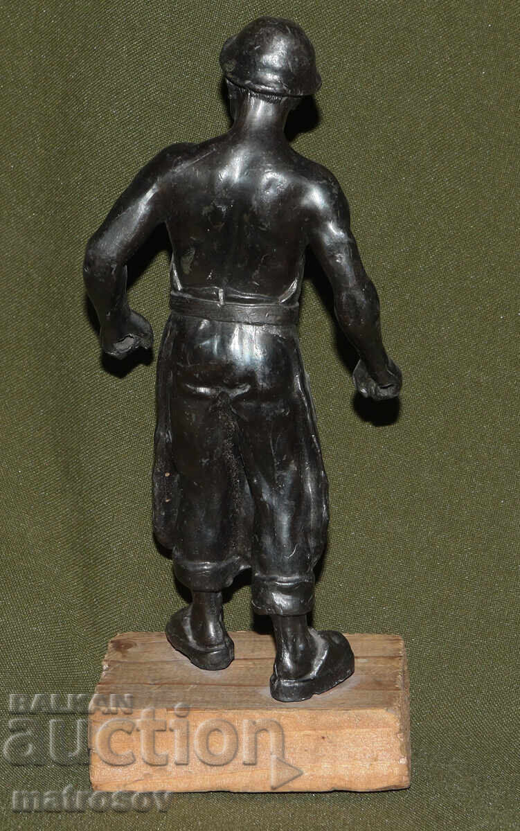 Бронзова скулптура, леяр - 6